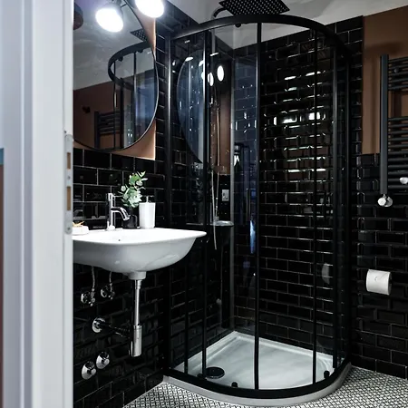 Konukevi Savi Metro B S Paolo 4*