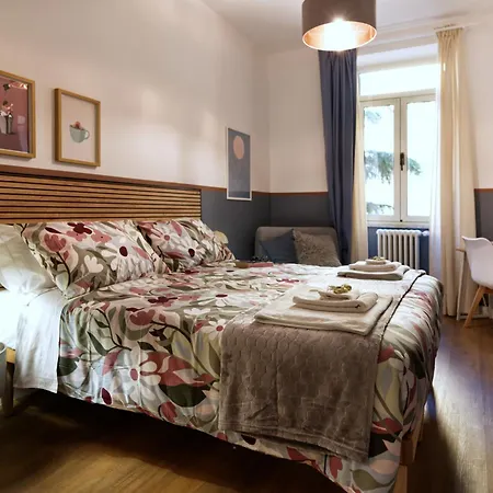 Konukevi Savi Metro B S Paolo Roma