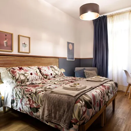 Konukevi Savi Metro B S Paolo 4*