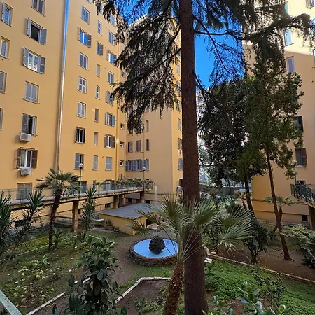 Guest house Savi Metro B S Paolo 4*
