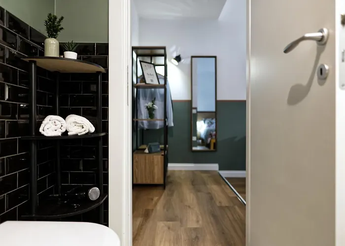 Pensión Savi Metro B S Paolo Roma